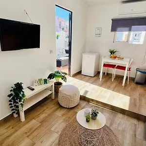 apartamento-jimena-mlaga-en-el-centro-de-nerja.1costadelsol.com/